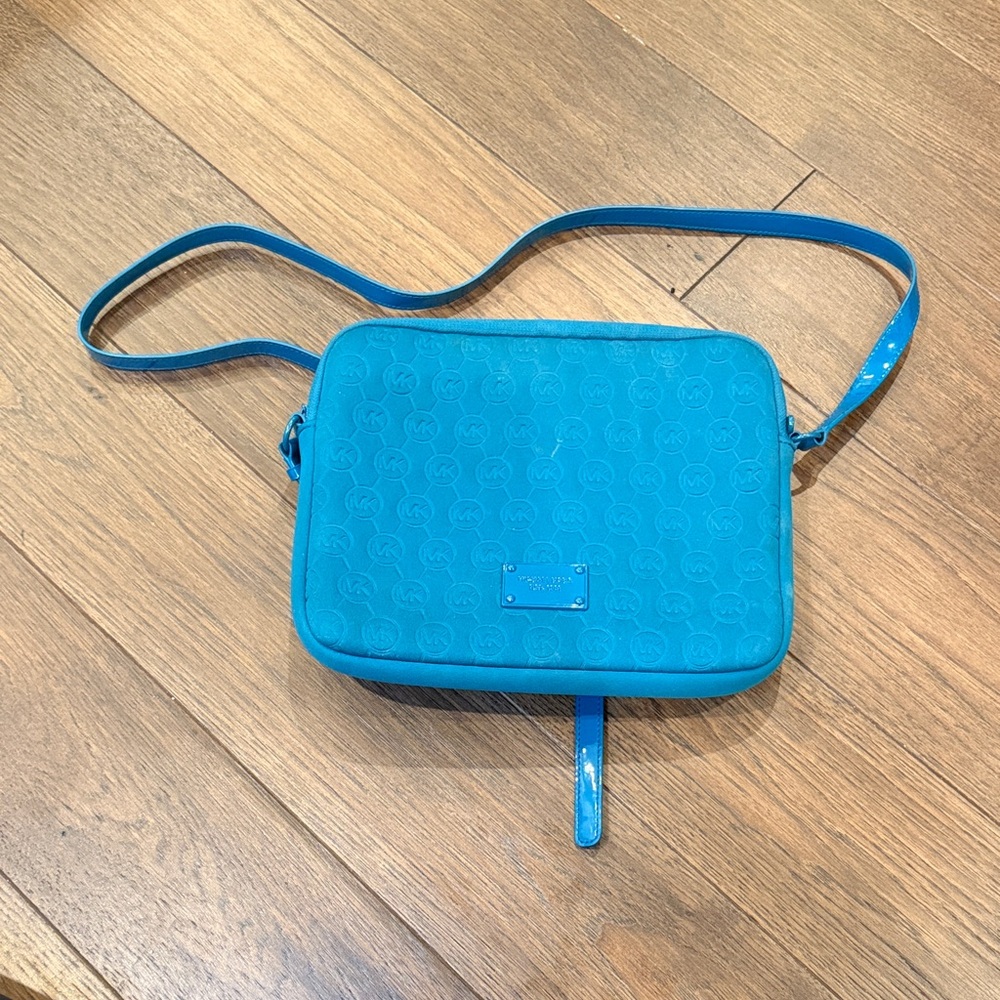 Michael Kors Blue Neoprene Fabric iPad Tablet Case Sleeve Zip Bag 10.5" x 8.5"